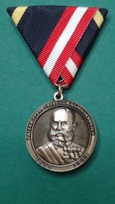Gedenkmedaille zum 100. Todestag von Kaiser Franz Joseph I.