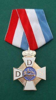 25 års tegn  Danske Dragoforeningers  Sammenslutning