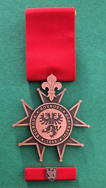 Slavkovského Pochod - Tredje gangs tildeling af medaljen